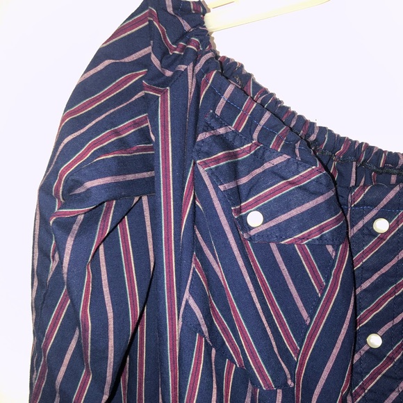 Off the shoulder pearl snap shirt Clearance